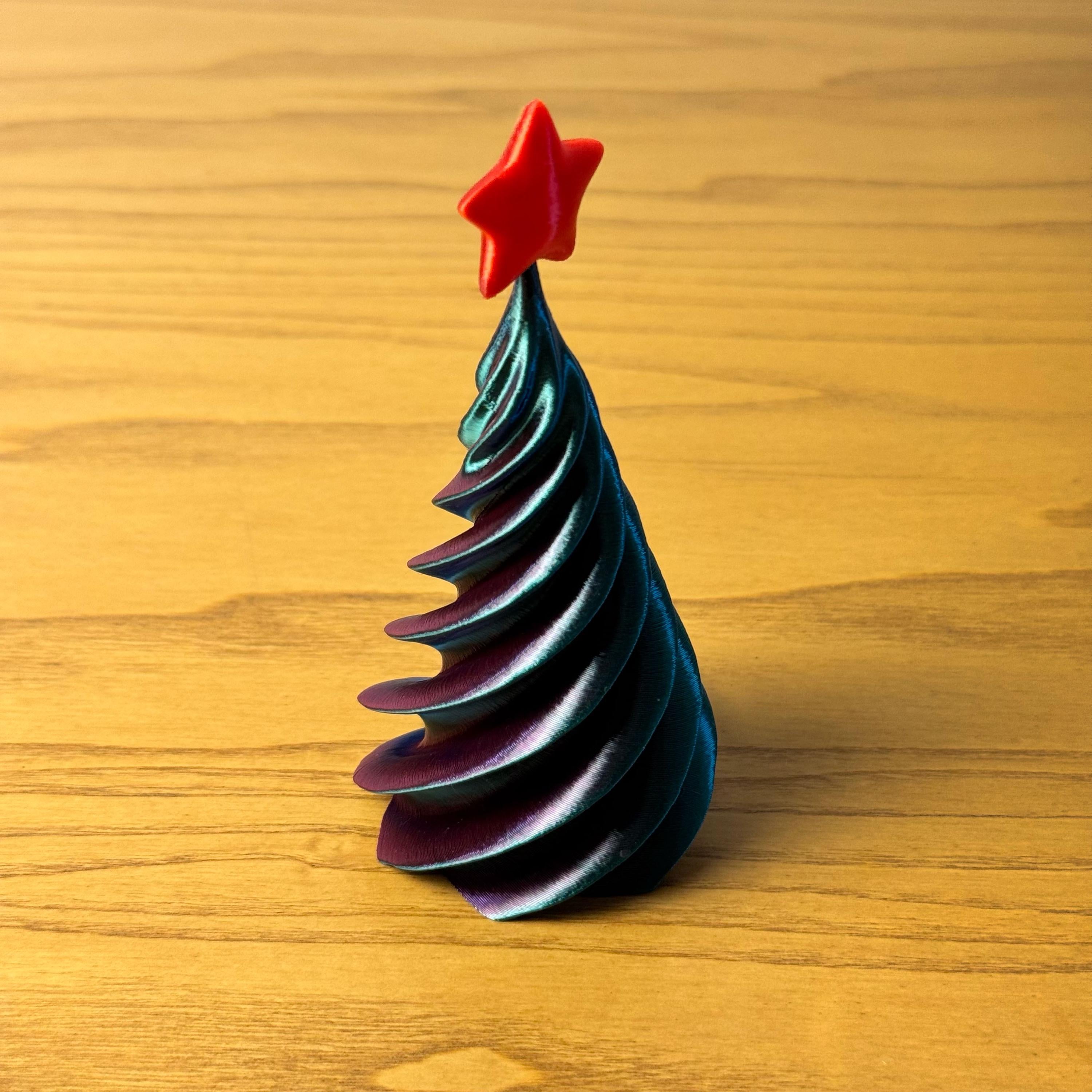 3D Printed Christmas Tree – Modern Holiday Decoration – Shiny Gradient Xmas Tree with Star