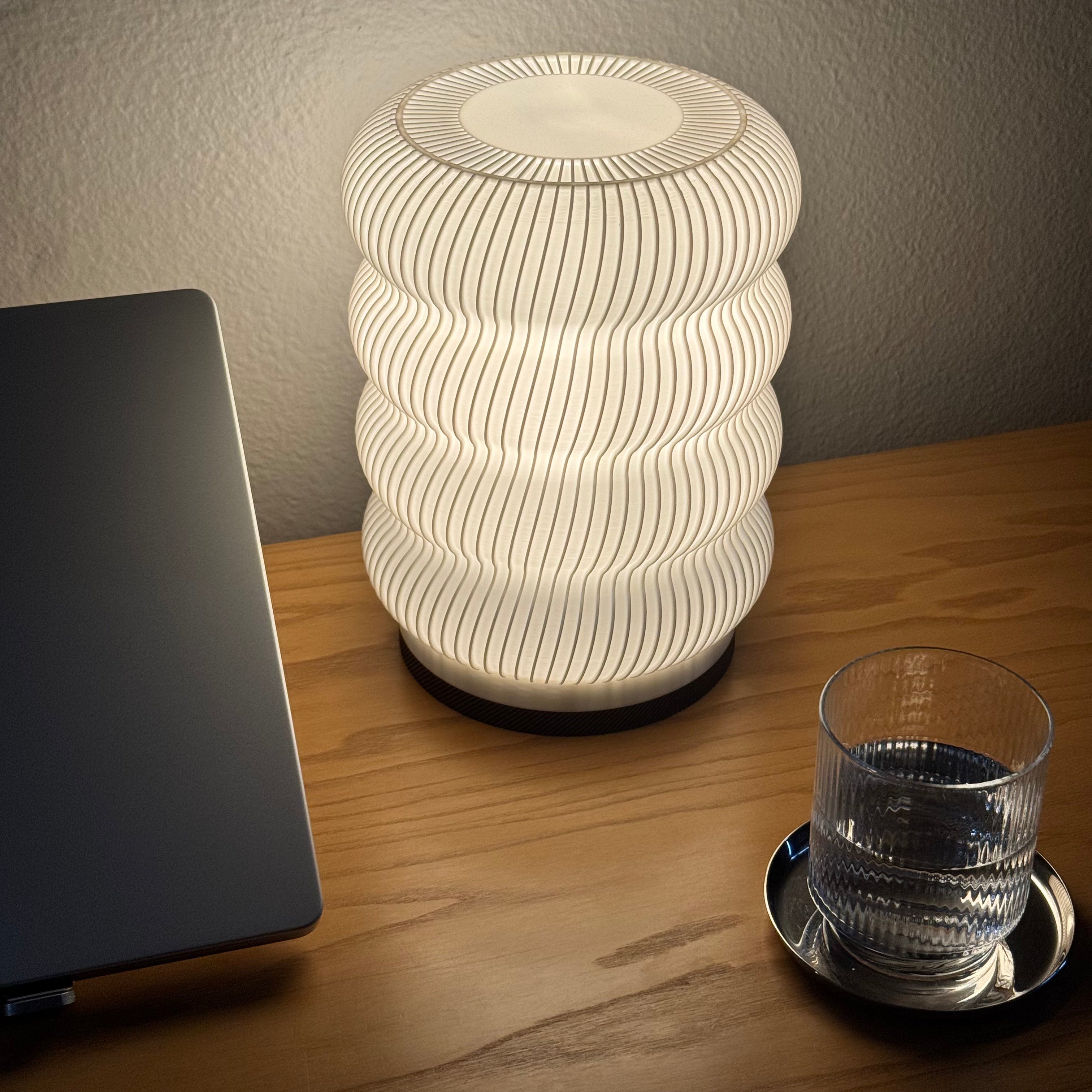 Ribbed Desk Lamp