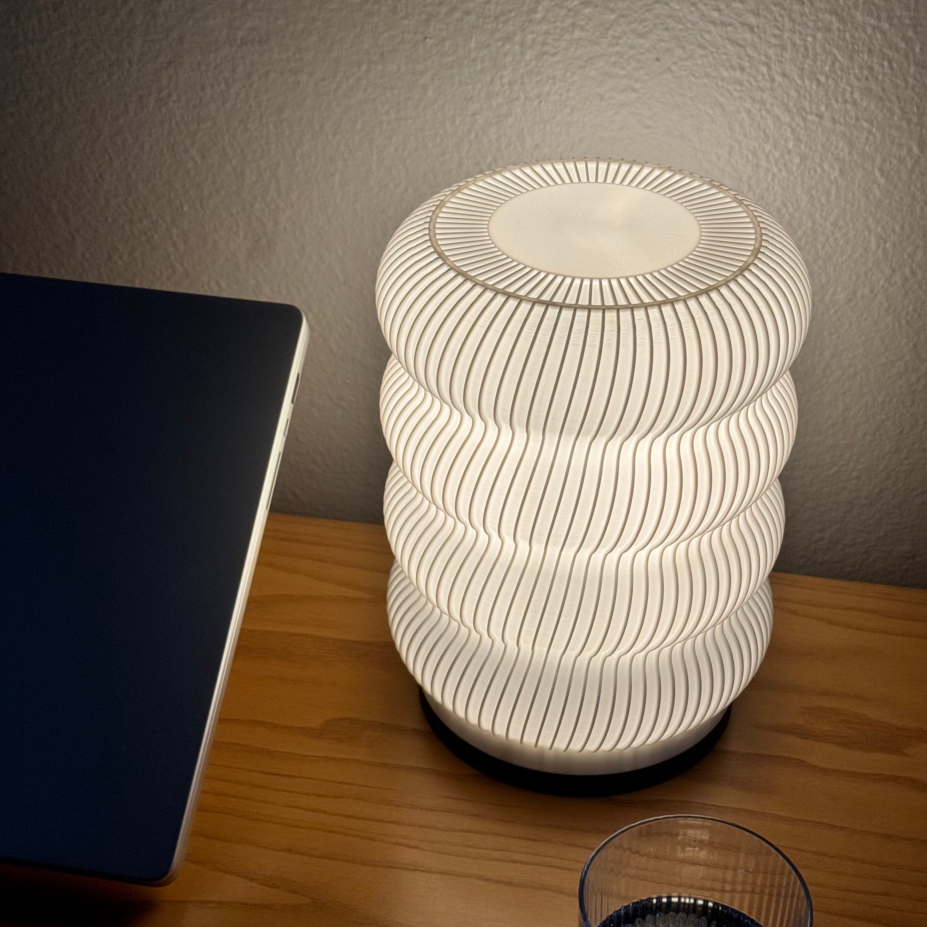 Ribbed Desk Lamp