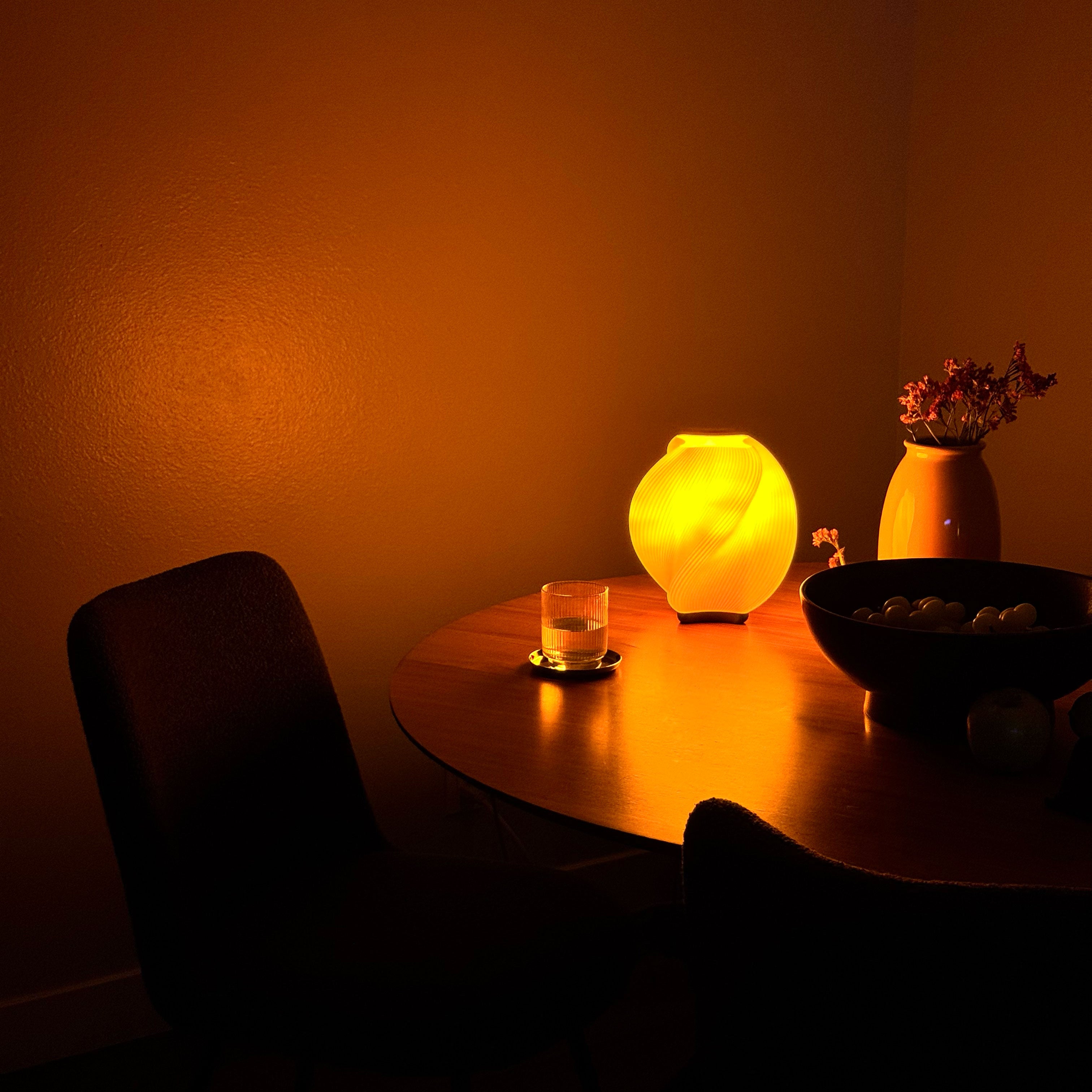 Ivax Spiral Table Lamp