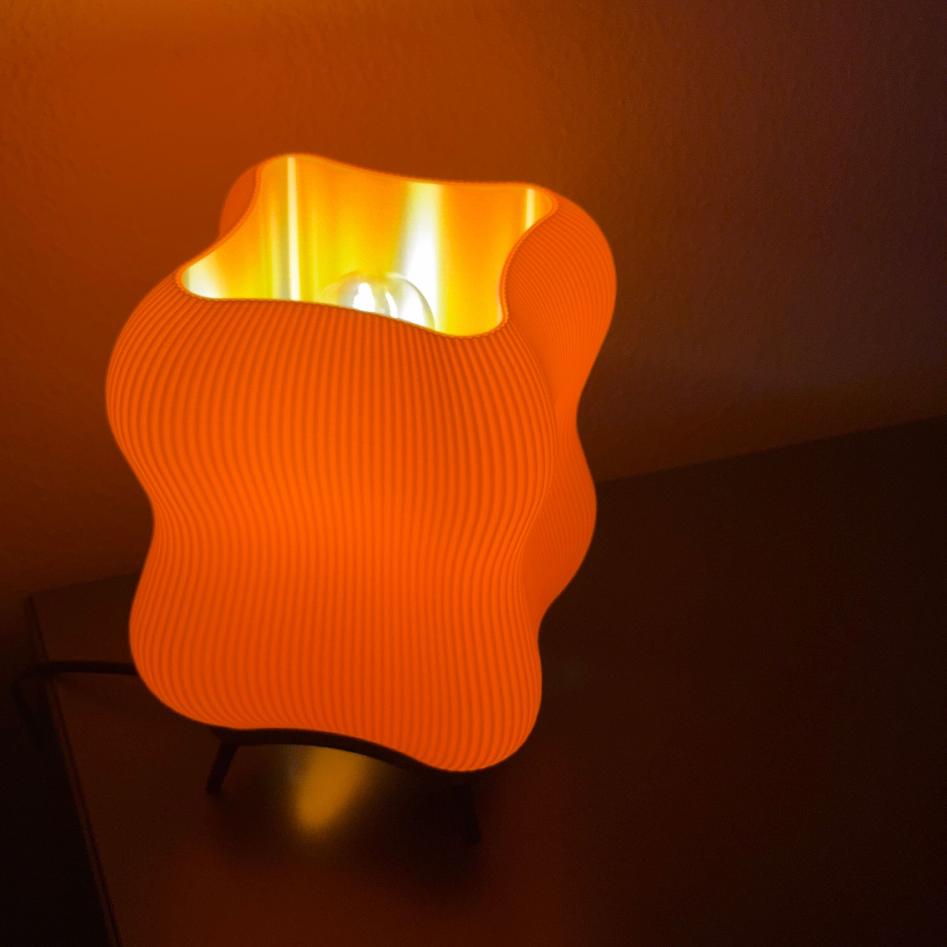 Peanut Table Lamp