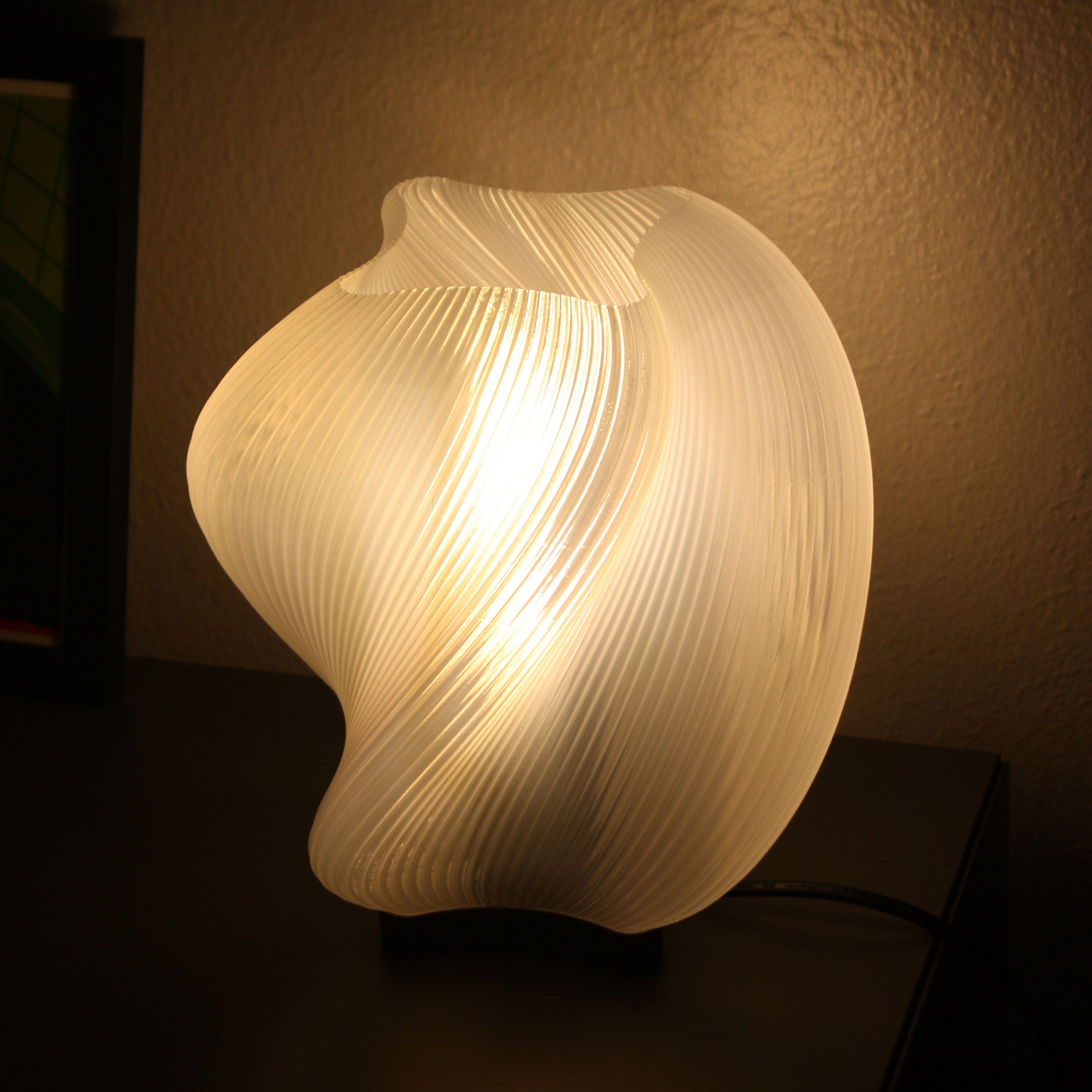 Ivax Spiral Table Lamp