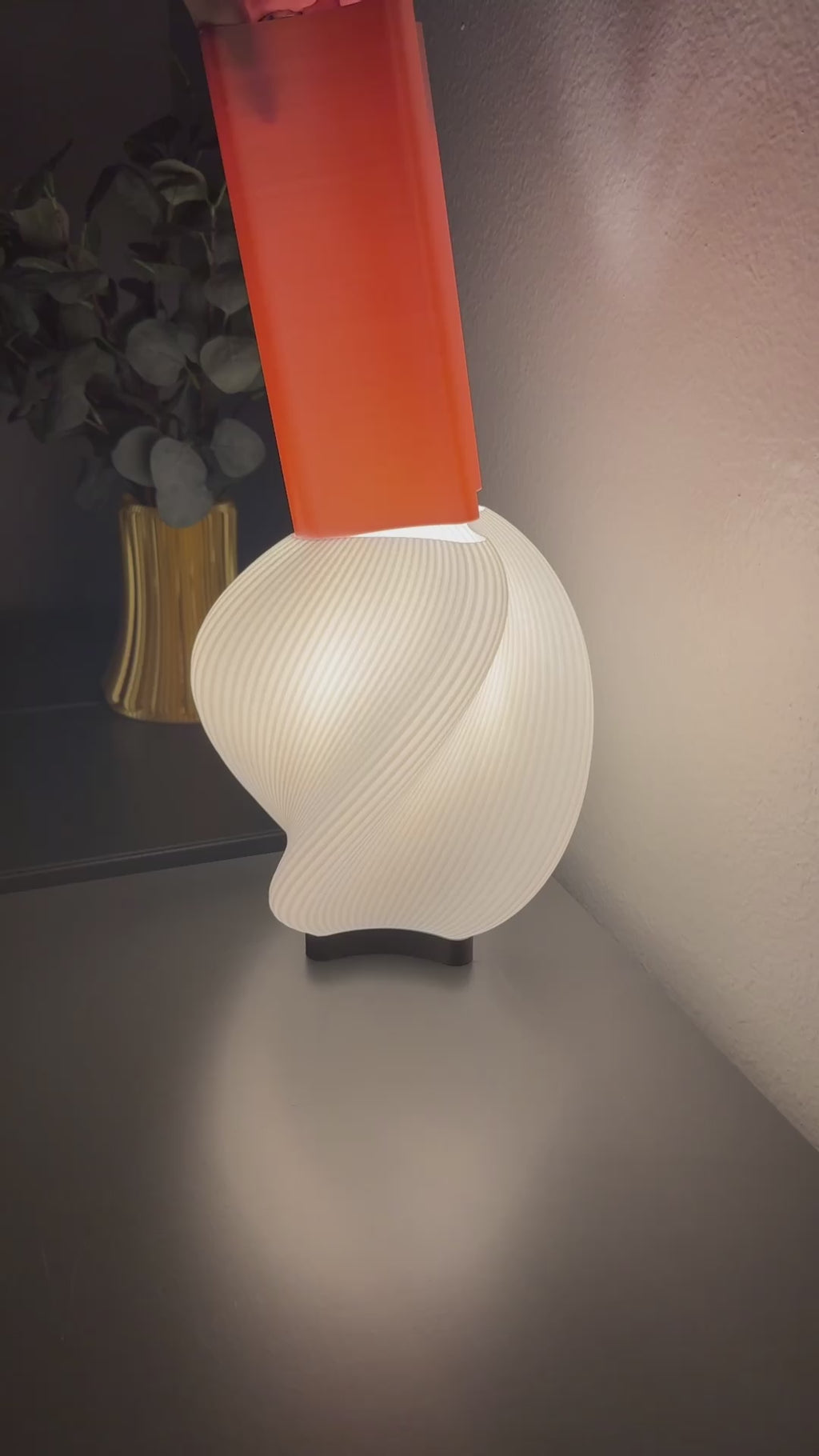 Ivax Spiral Table Lamp