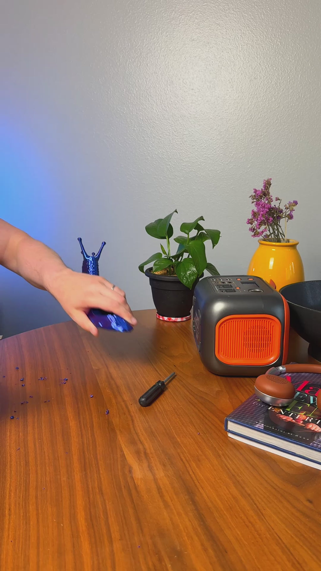 Snail Table Lamp