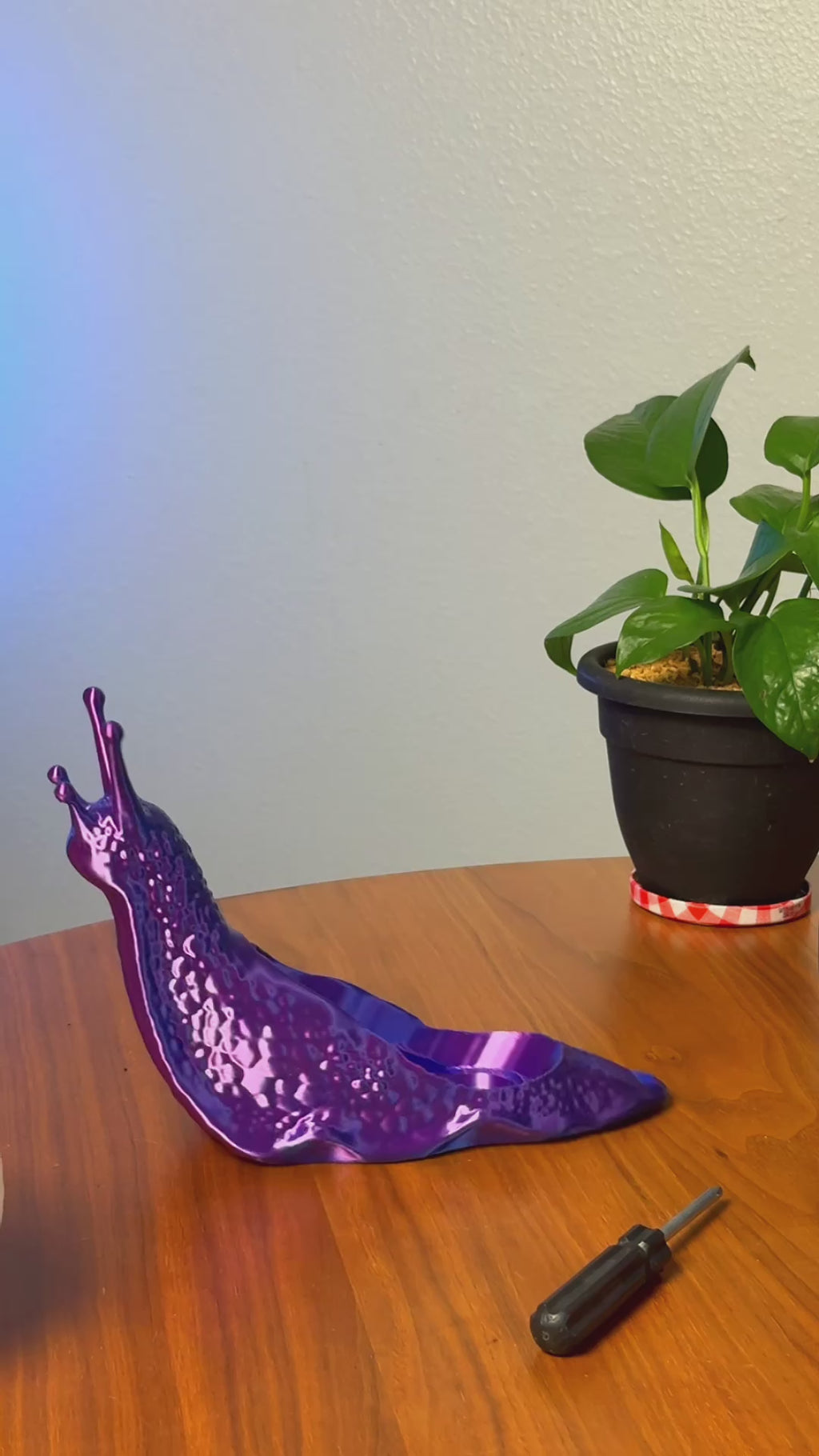 Snail Table Lamp